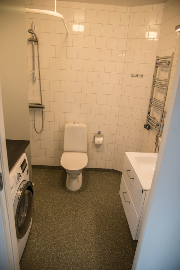 Badrum i etta i Valla Berså