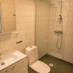 Toalett i hotellrum trea på Valla berså
